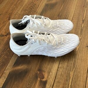 UNDER ARMOUR MENS CLONE MAGNETICO PRO 2.0 FIRM GROUND SOCCER CLEATS